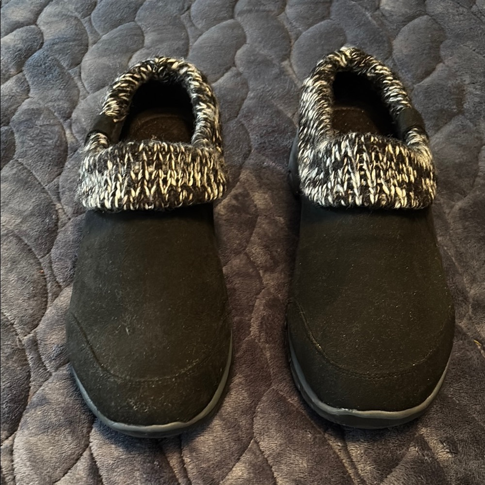Stylish Black Slip-On Shoes with Knit Detail